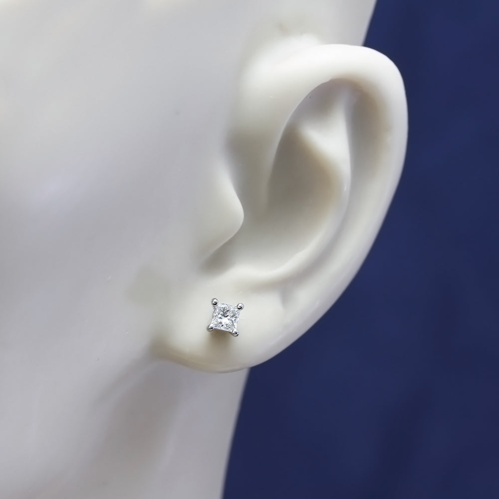 18ct White Gold Princess Cut Diamond Stud Earrings 0.61ct
