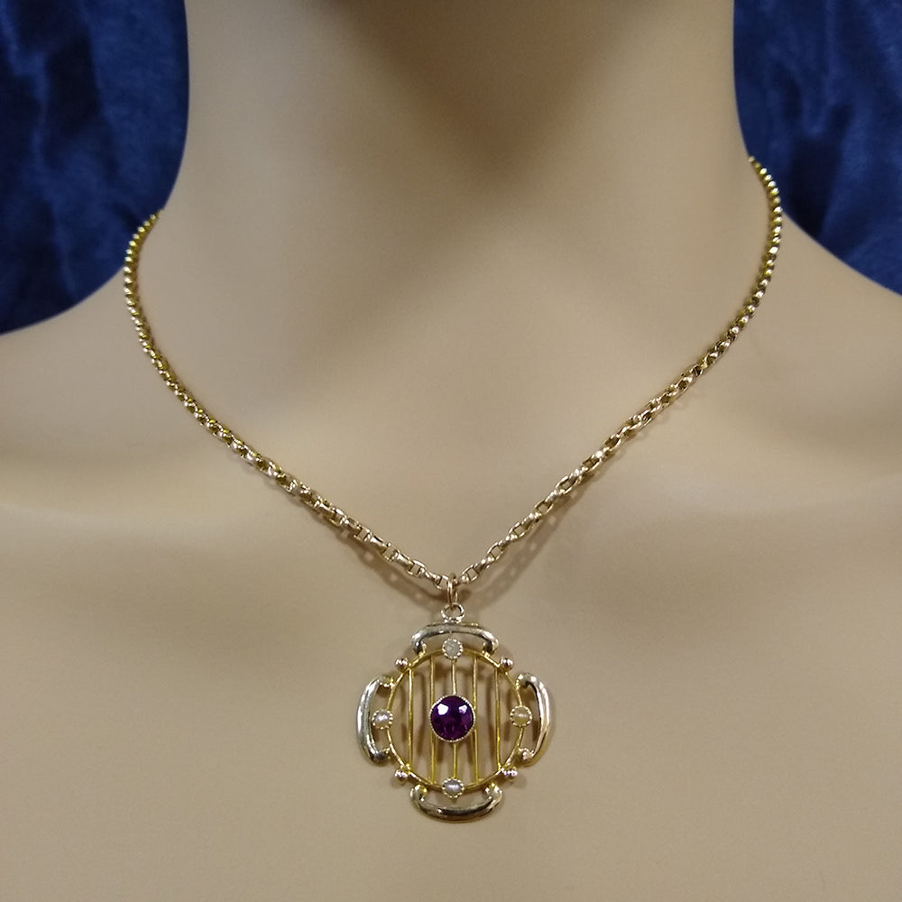 9ct Rose Gold Seed Pearl and Garnet Topped Doublet Vintage Necklace
