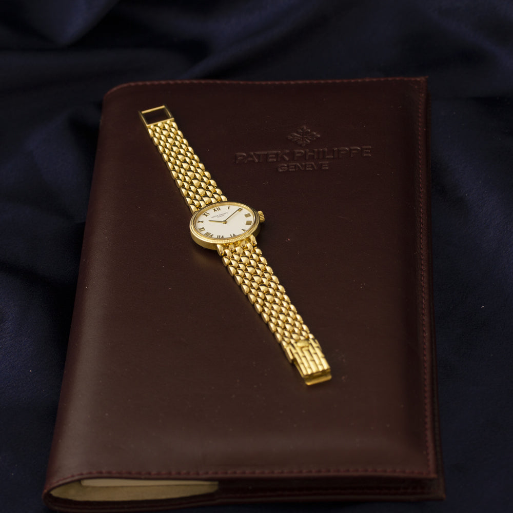 Pre-owned Patek Philippe Calatrava 18ct Yellow Gold Manual Wind Bracelet Watch, 4809/2