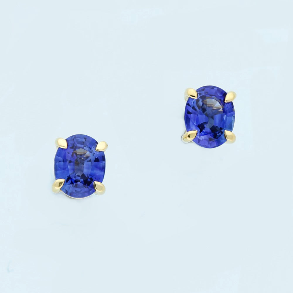 18ct Yellow Gold Oval Blue Sapphire Stud Earrings