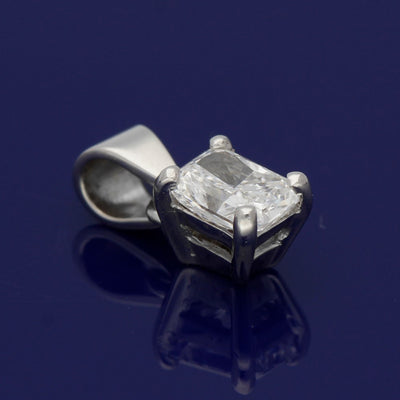 18ct White Gold Certificated Radiant Cut Diamond Pendant