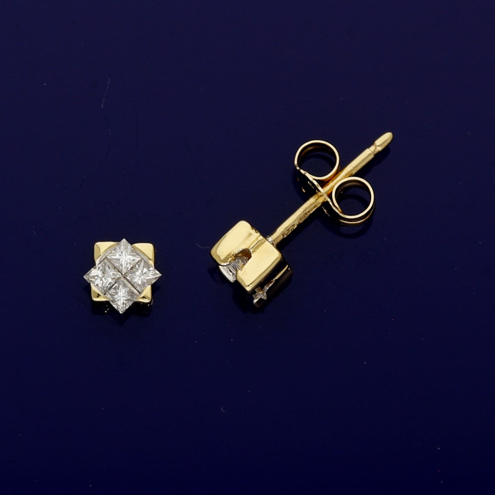 18ct Yellow Gold Princess Cut Diamond 4 Claw Stud Earrings