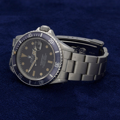 Vintage Rolex Submariner Date 1980s Lovely Patina Watch, 168000