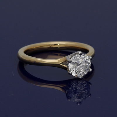 18ct Yellow Gold Certificated 1.01ct Diamond Solitaire Ring